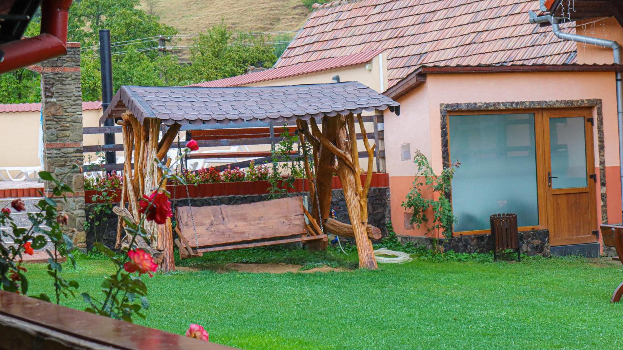 Marginimea Sibiului - Pensiunea Darian & David Orlat Exteriér fotografie